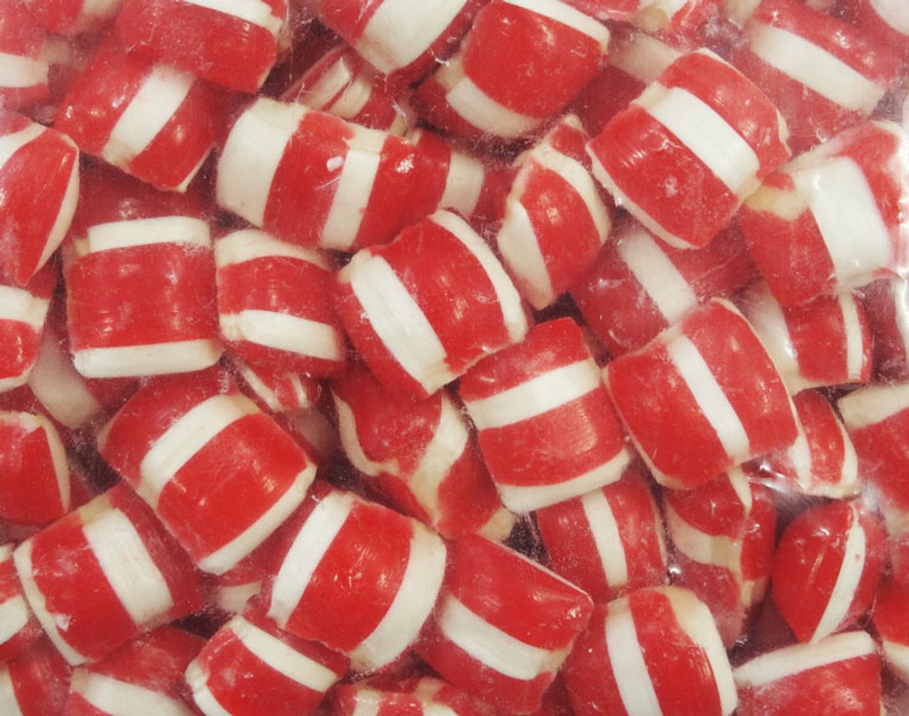 Red_and_White_Bullseye_close_up__60629